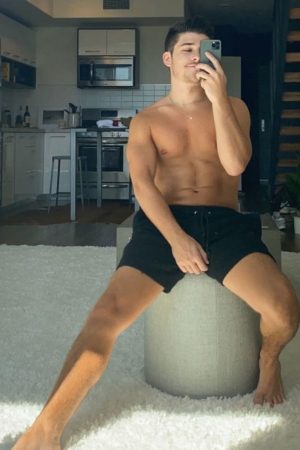 Envie de brûler Salon-de-Provence ce soir ? Dorian - rencontre-Daddy-Salon-de-Provence