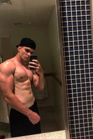Un Moche torride en manque cherche fun nocturne Kevin - rencontre-Gros-Saint-Claude