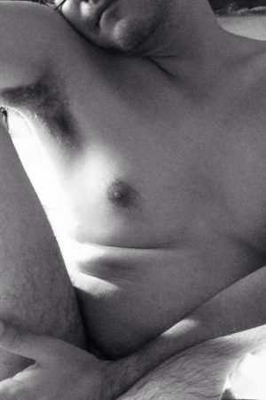 Un apéro qui décoiffe à Nantes Julien - rencontre-Libertin-Nantes