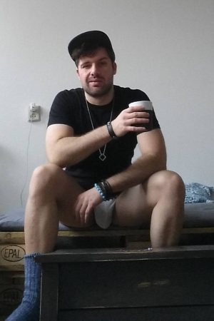 Rejoins un couple pour un trio caliente Javier - rencontre-Libertine-Bordeaux