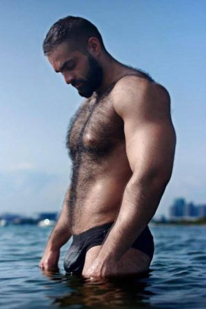 Un verre chez moi, ça te tente ? Miguel - rencontre-Daddy-Rennes