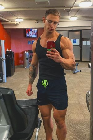 Antoine, 35 ans, en recherche audacieuse Antoine - rencontre-Daddy-Tours