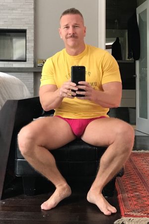 Regard profond Antoine - rencontre-Gay-Amiens