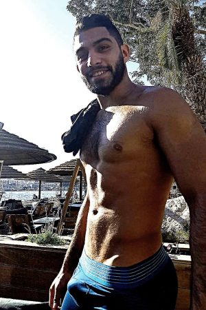 Nuit chaude à partager sans détour 😊 Karim - rencontre-Naturiste-Nîmes
