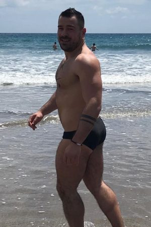 4 Soirées Chaleureuses à Découvrir Thibault - rencontre-Gay-Courbevoie