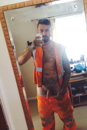 Envie de baise sans chichis Romain - rencontre-Gay-Lille