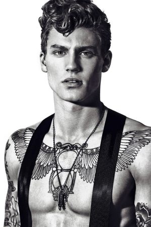 Je cherche à m’amuser ce soir Nolan - rencontre-Gay-Troyes