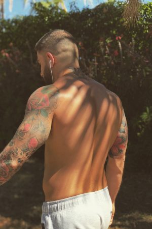 Putain, ça fait deux ans que j’ai pas baisé. Cédric - rencontre-Gay-Rennes