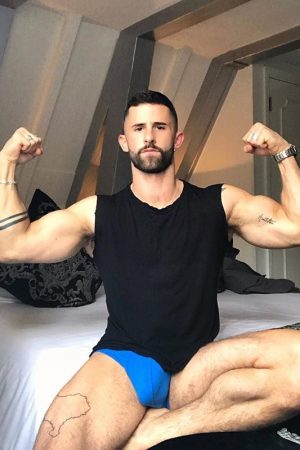Romain, 31 ans – Ce soir, c’est le moment ou jamais Romain - rencontre-Gay-Toulon