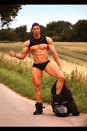 J’ai besoin de casser la routine Nolan - rencontre-Gay-Vannes